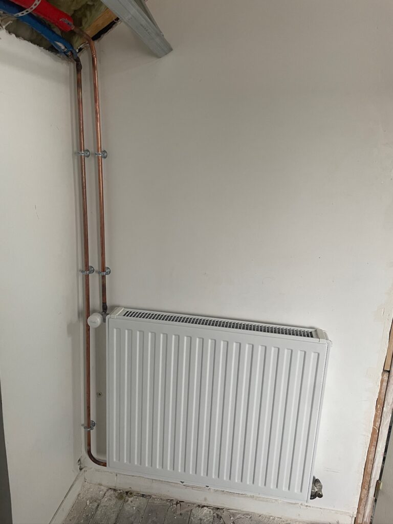 Radiateur posé après rénovation